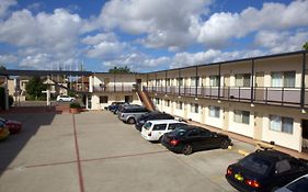 Westside Motor Inn